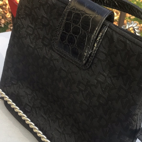 DKNY JACQUARD LOGO PRINT CROSSBODY BAG - Picture 7 of 9